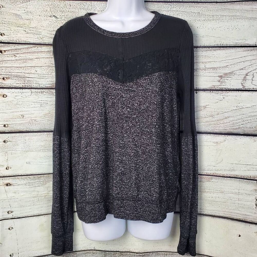 Knox Rose women’s sweater in size Medium